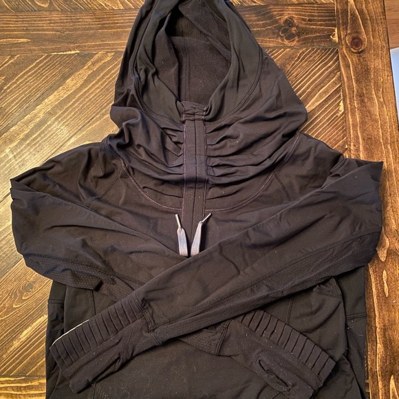 Lululemon Running Set - Picture 6 of 10